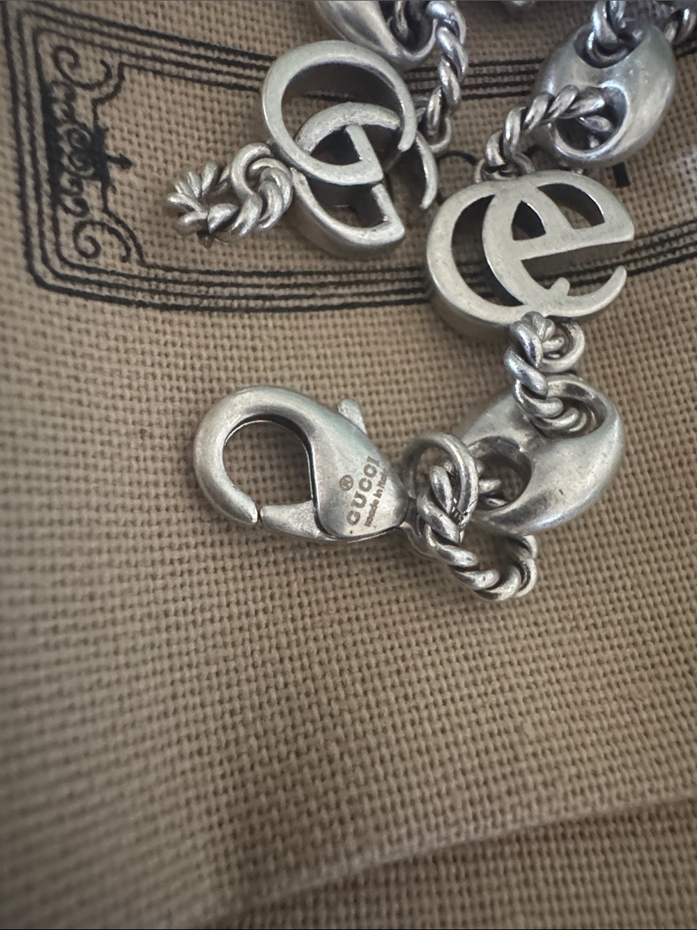 Gucci Silver Interlocking G Link Necklace - Picture 5 of 7